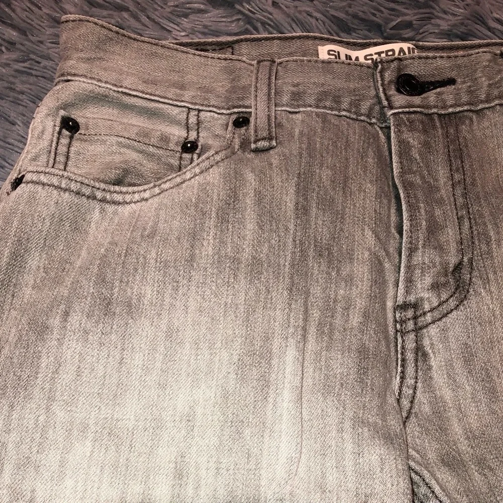 Levi's 514 Straight-Fit Men's Gray Wash Jeans  (W30 X L32)